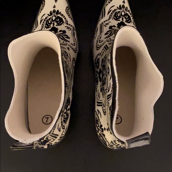 CORKYS BOOT 👢 COWBOY BOOT STYLE - Picture 7 of 8